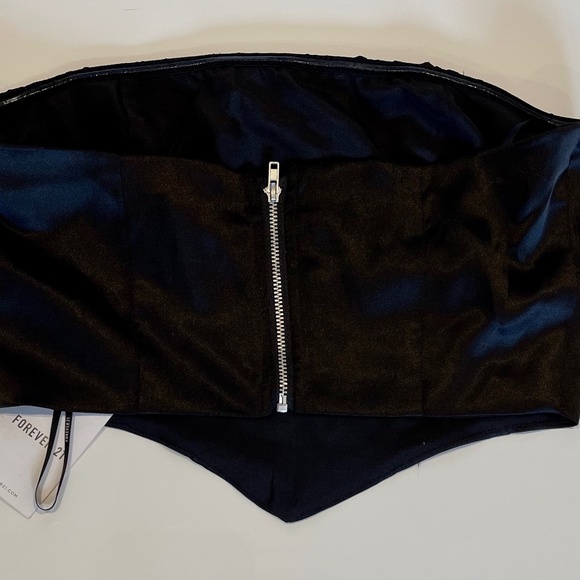 Forever 21 Satin Strapless Crop Top - Black - Size Small - Picture 2 of 3